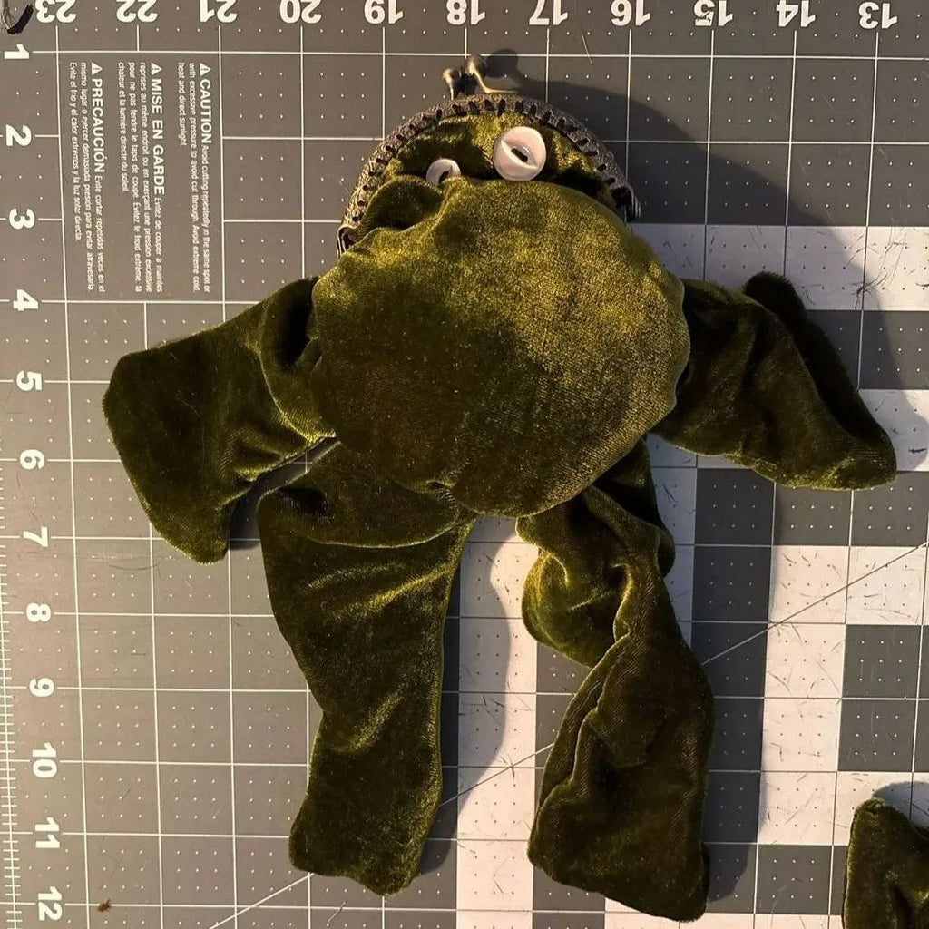 🐸👛Velvet, Frog Coin Purse